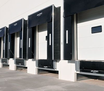 curtain-dock-shelter-1 curtain-dock-shelter-1